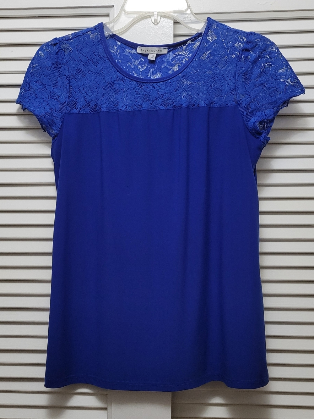 TASH + SOPHIE Women M Cobalt Blue Lace Round Neck Short Sleeve Blouse